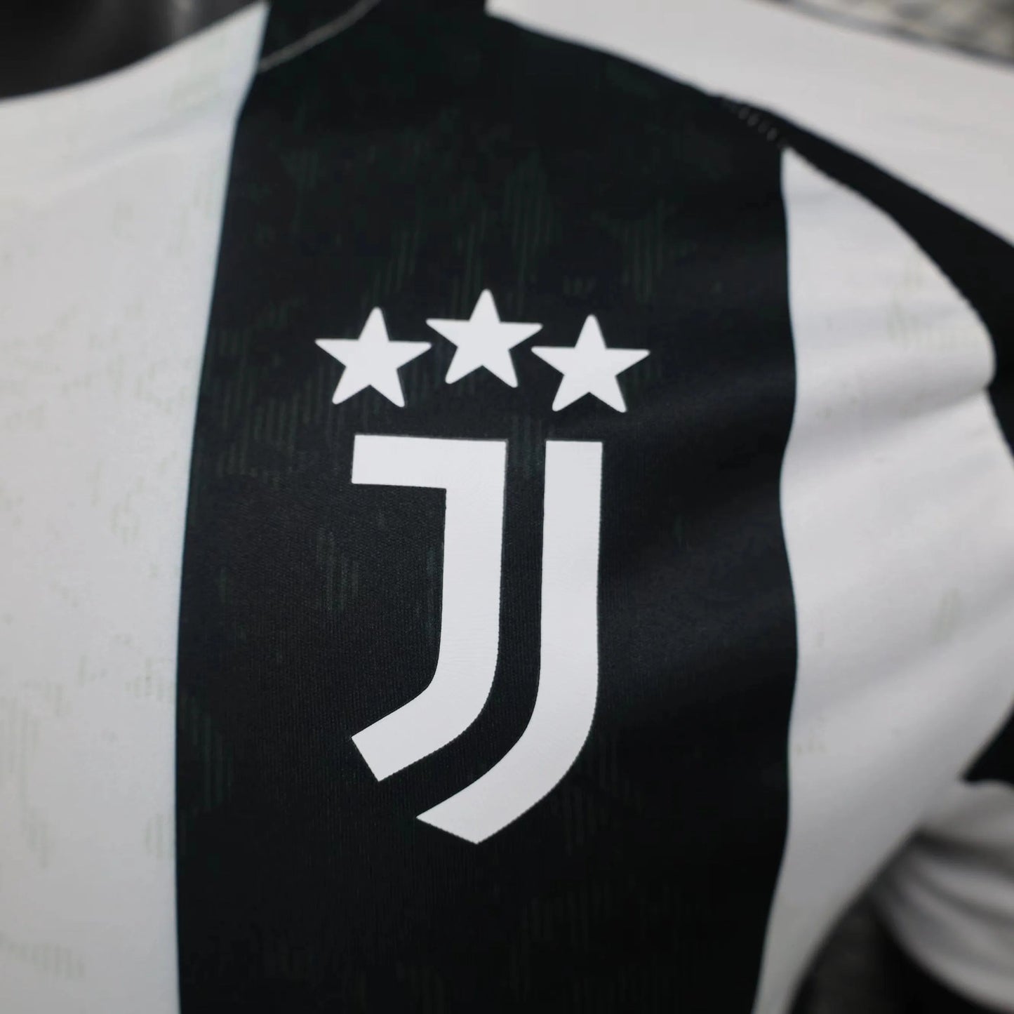 JUVENTUS HOME 2024/2025 JERSEY