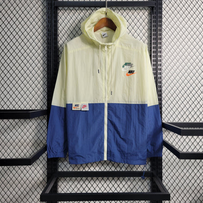 Nike Windbreaker Jacket 23/24 - Beige and Blue