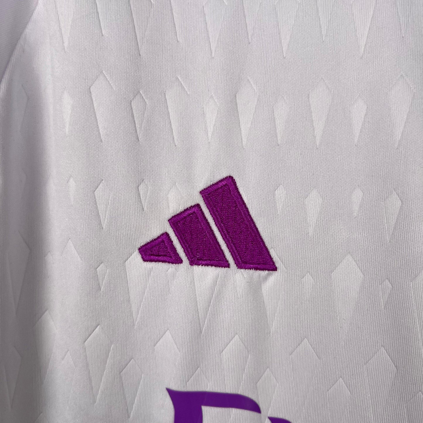 Real Madrid 2023/24 Goalkeeper White - JERSEYS4ALL