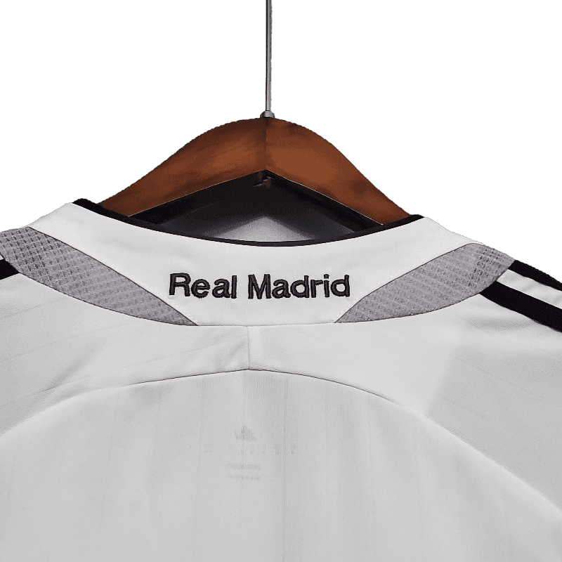 Real Madrid Retro 2006/07 Home - JERSEYS4ALL