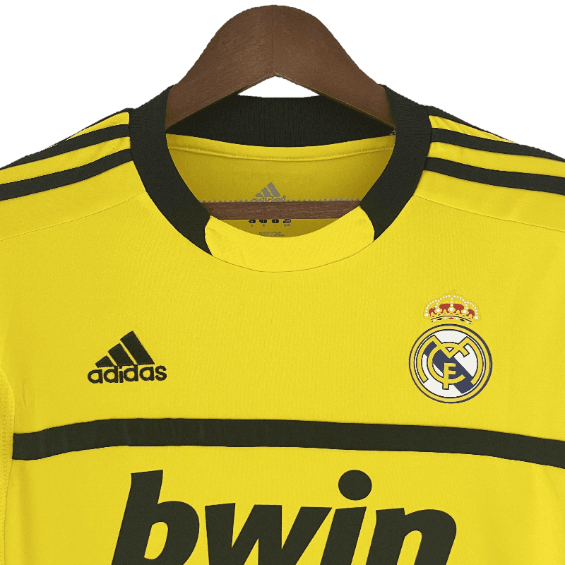 Real Madrid Retro 2011/12 Goalkeeper Yellow - JERSEYS4ALL