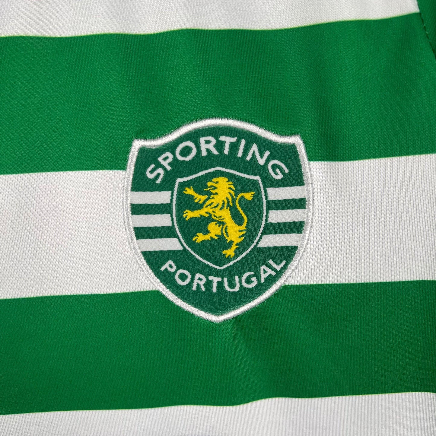 Sporting Lisbon Retro 2003/04 Home - JERSEYS4ALL